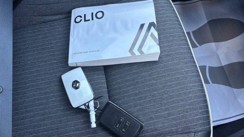 Renault Clio 1.6 E-TECH full hybrid 145 Techno 5dr Auto Hybrid Hatchback